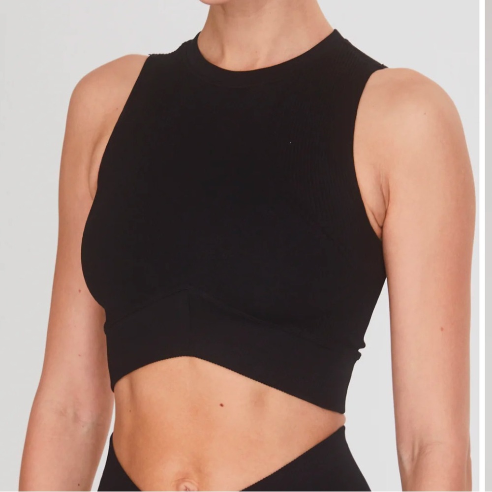 JOJA WORKOUT TOP